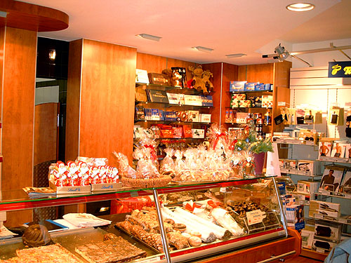 Ladenbau-Konzept ::: Bäckerei Konditorei (Café Harth)